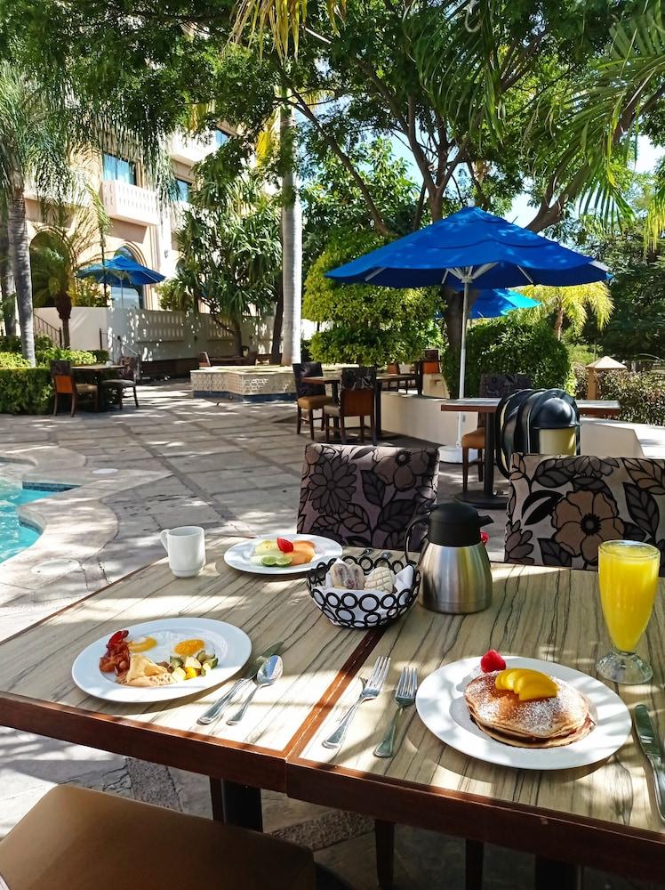 Hotel Lucerna Culiacán Екстериор снимка
