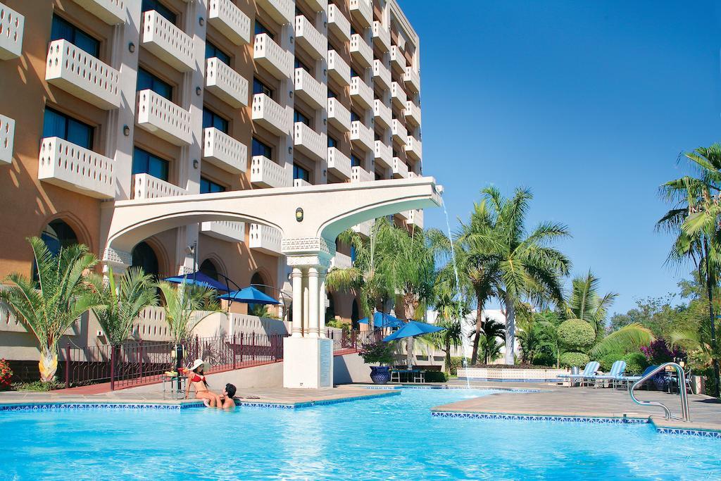 Hotel Lucerna Culiacán Екстериор снимка